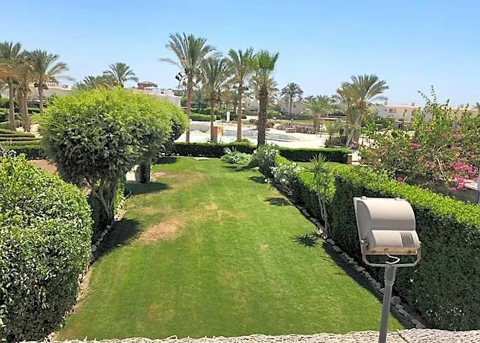 Luxury In Jaz Little Venice Elsokhna Golf With Private Garden & Pool View - Families Only Villa Ain Sukhna